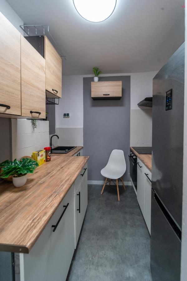 Metro Lux Home Apartment Варшава Экстерьер фото